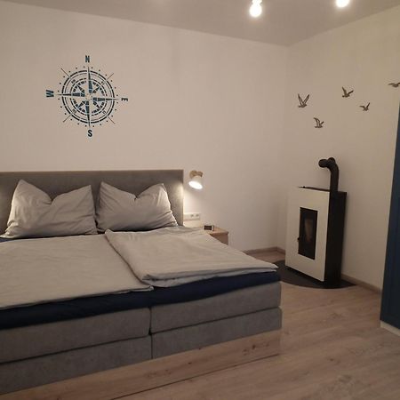 Appartement Blue Dinghi Fertőmeggyes Kültér fotó