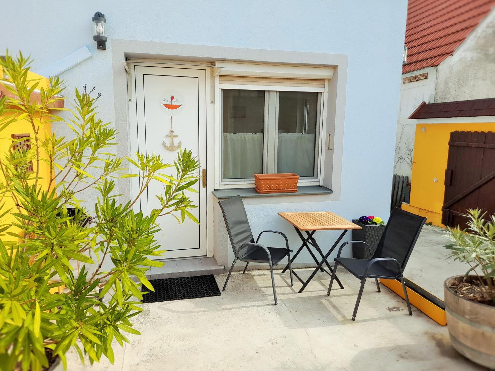 Appartement Blue Dinghi Fertőmeggyes Kültér fotó
